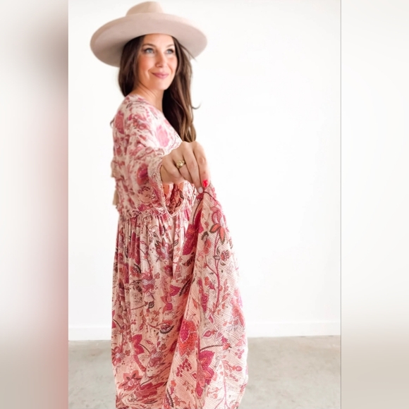 Floral Pink Maxi Dress - Picture 3 of 10